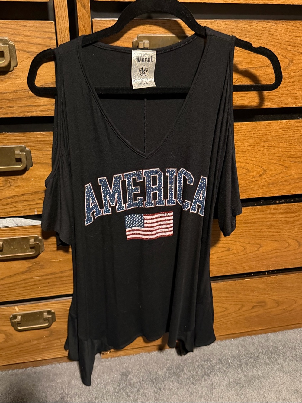 Vocal cold shoulder America and flag design with rhinestones size M. NWOT